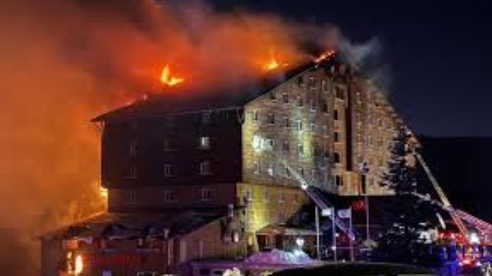 Kebakaran Hotel Resor Ski di Turki Tewaskan 76 Orang, 9 Tersangka Ditahan