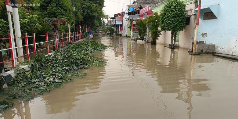 Banjir Meluas di Jakarta, 105 RT Terdampak Akibat Curah Hujan Tinggi dan Luapan Sungai